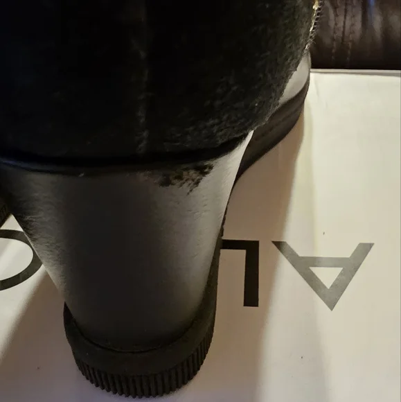 Aldo Verratto-96 wedge boots size 7.5 Used black with gold studs - Picture 7 of 12